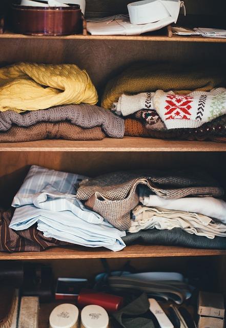 Unraveling the Wardrobe Mystery Understanding the Emotional Triggers Behind Unused Purchases