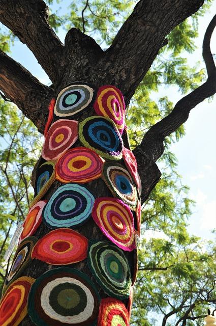 Threading Through Trends⁢ Upcycling with Style and​ Substance