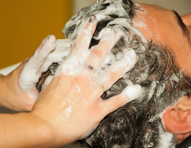 Decoding Shampoo Labels: Ingredients to Embrace and Avoid